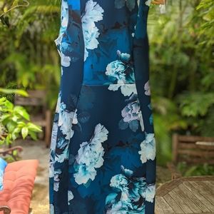 Calvin Klein Blue floral scuba sheath dress